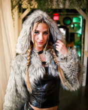 Load image into Gallery viewer, WOLF CROPPED JACKET (DETACHABLE HOOD)
